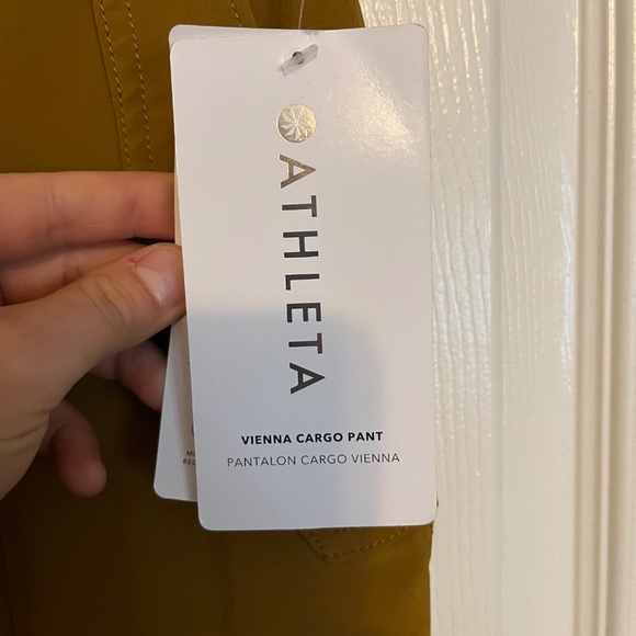 NWT Athleta Vienna Cargo Pants - Picture 4 of 4